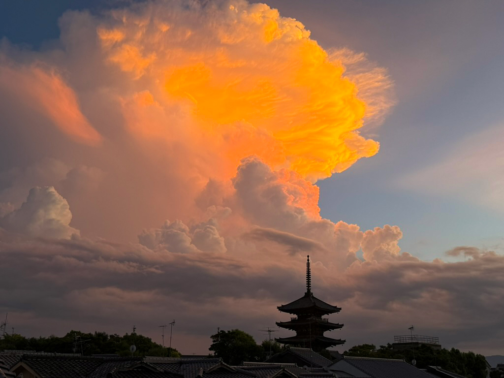 八坂の塔夕焼け-2