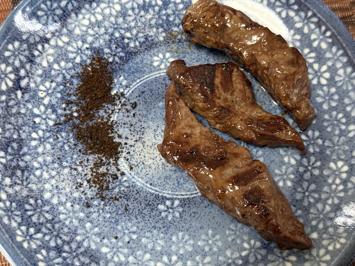 黒七味を使った焼肉